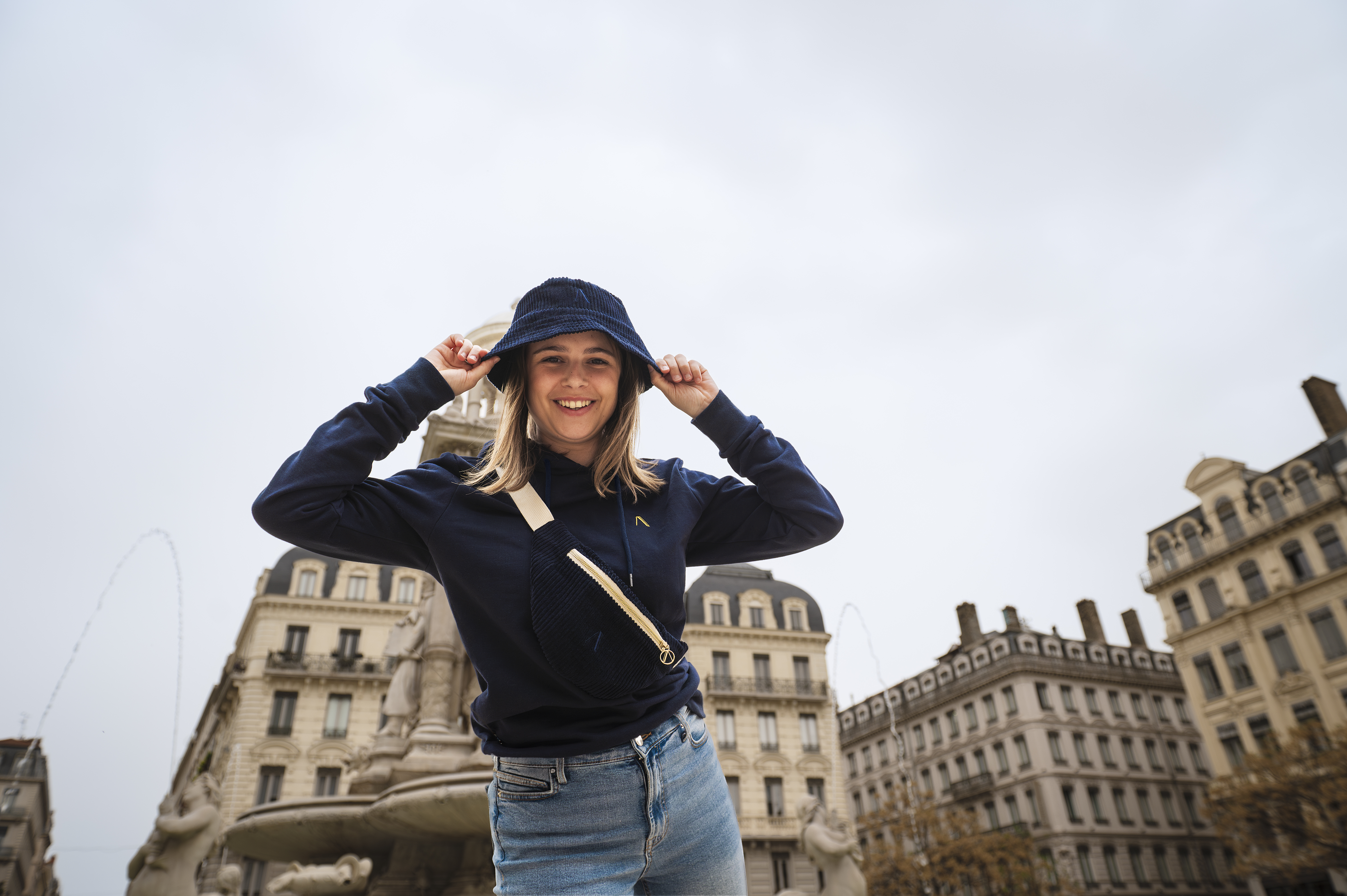 Panoplie bleu marine Bob Sacoche Sweat Auguste